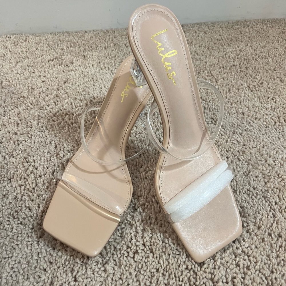 Clear heels 👡